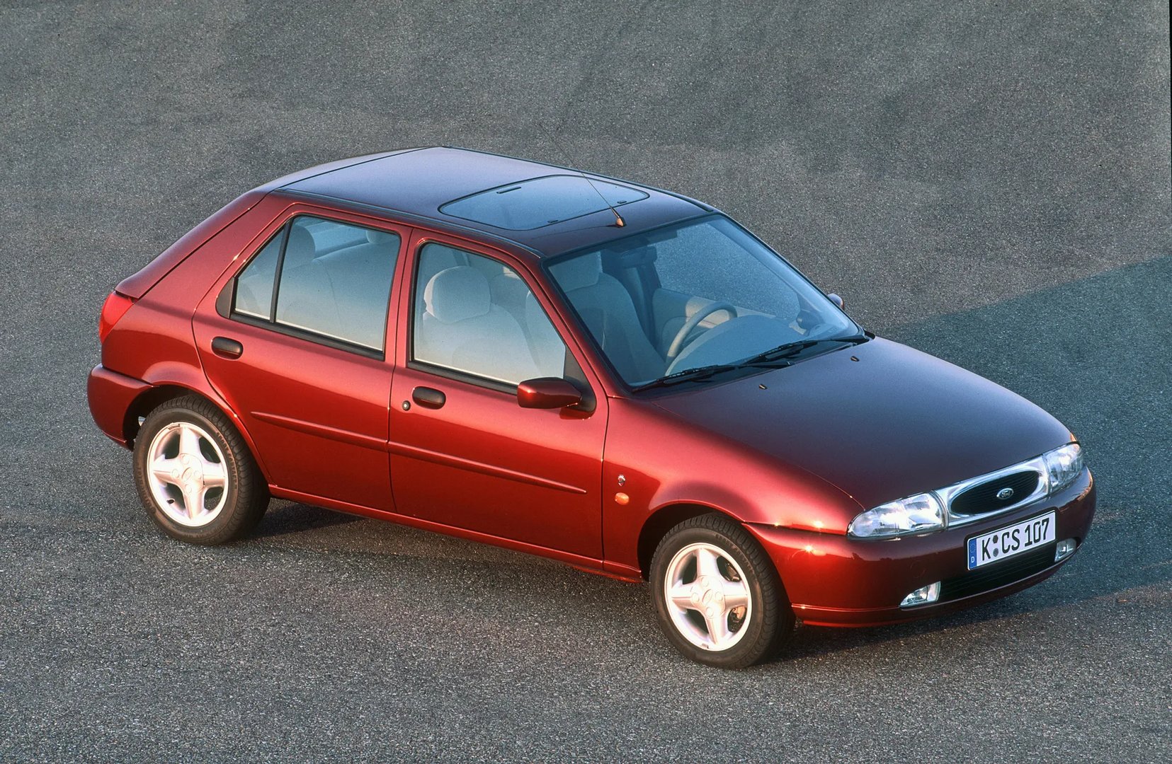 Ford_Fiesta_4_generation__Mini_5-doors__3.jpg