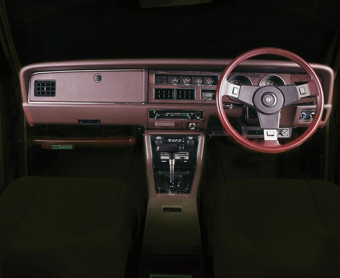 isuzu_117_1_generation_restyling__Coupe__2.jpg