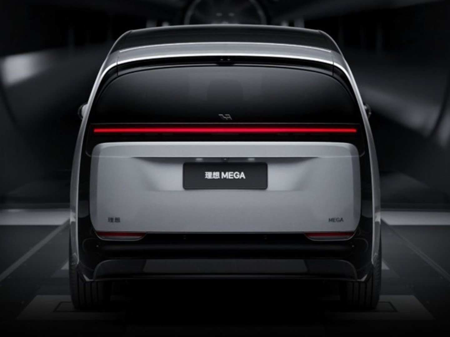 li-auto_Mega_1_generation__Minivan__18.jpg