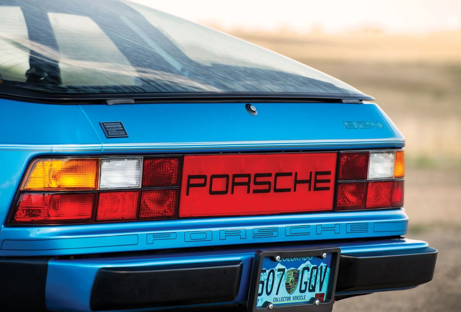 Porsche_924_1_generation__Coupe__9.jpg