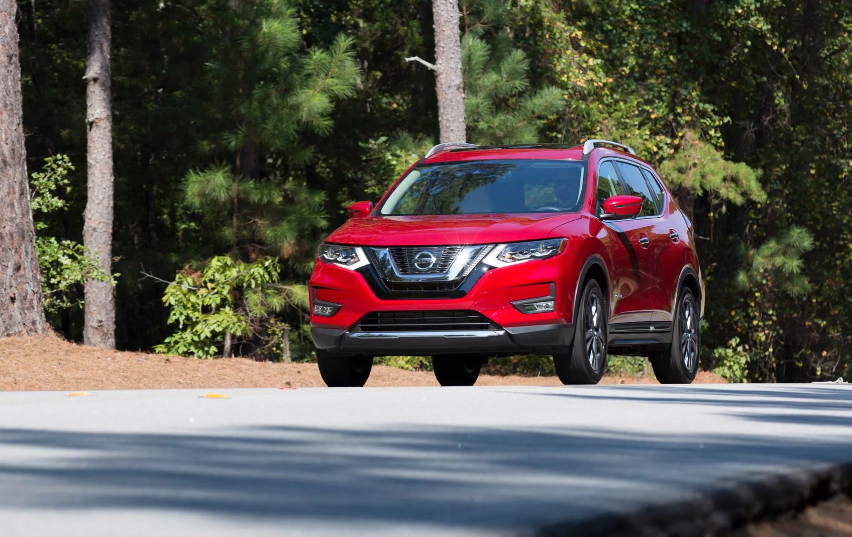 Nissan_Rogue_2_generation_restyling__SUV_5-doors__5.jpg