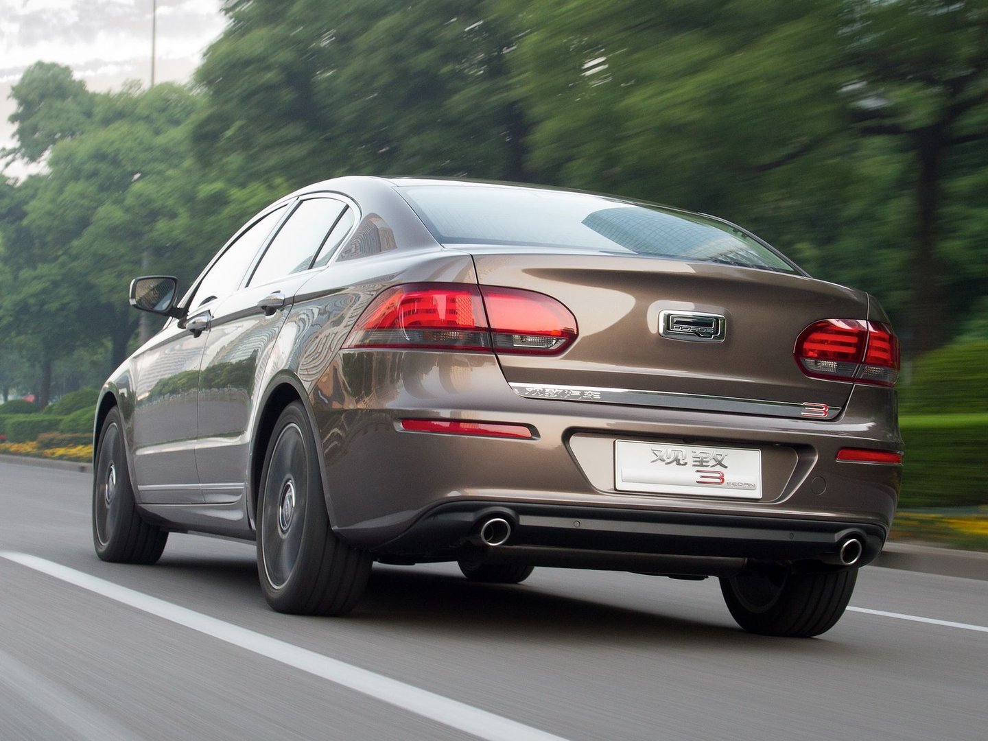 qoros_3_1_generation__Sedan__12.jpg