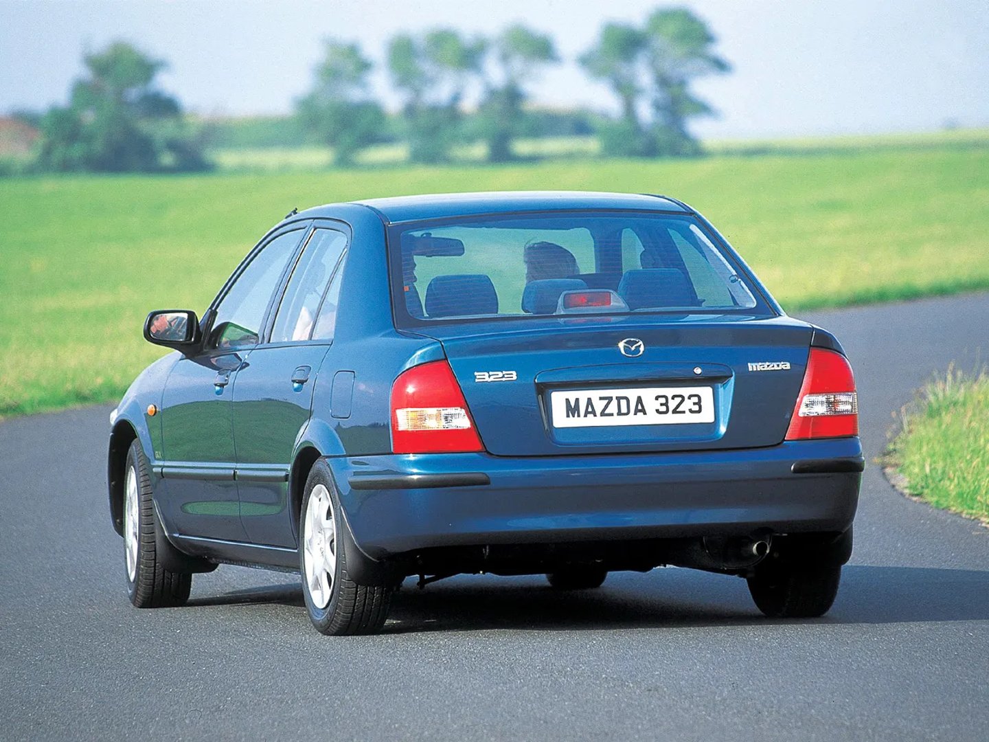Mazda_323_Lantis_6_generation__Sedan__5.jpg