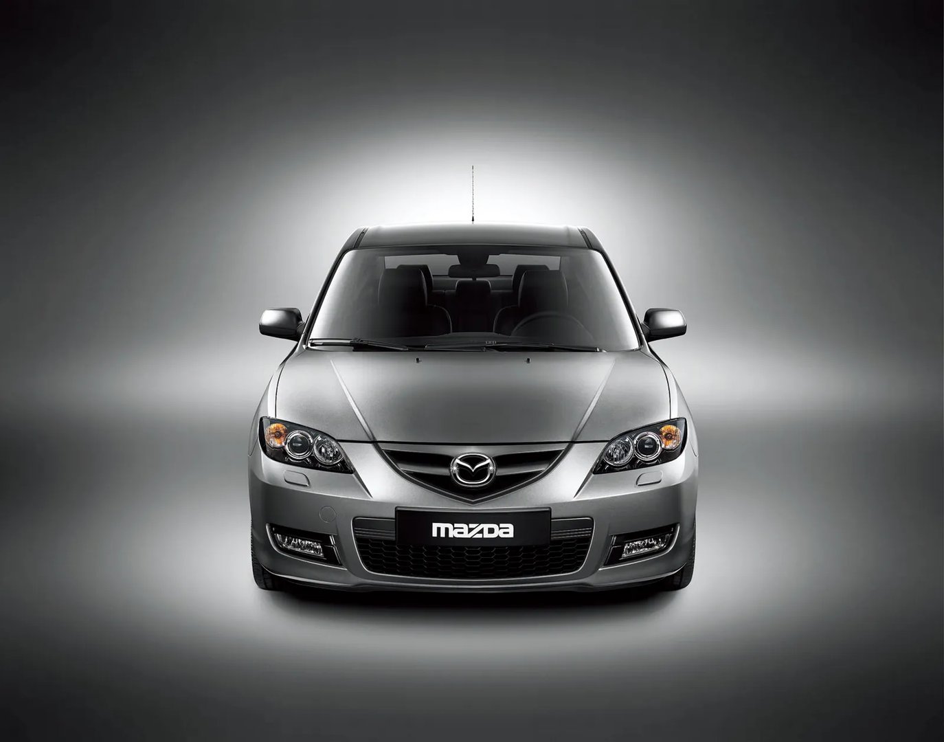 Mazda_3_1_generation__Sedan__9.jpg