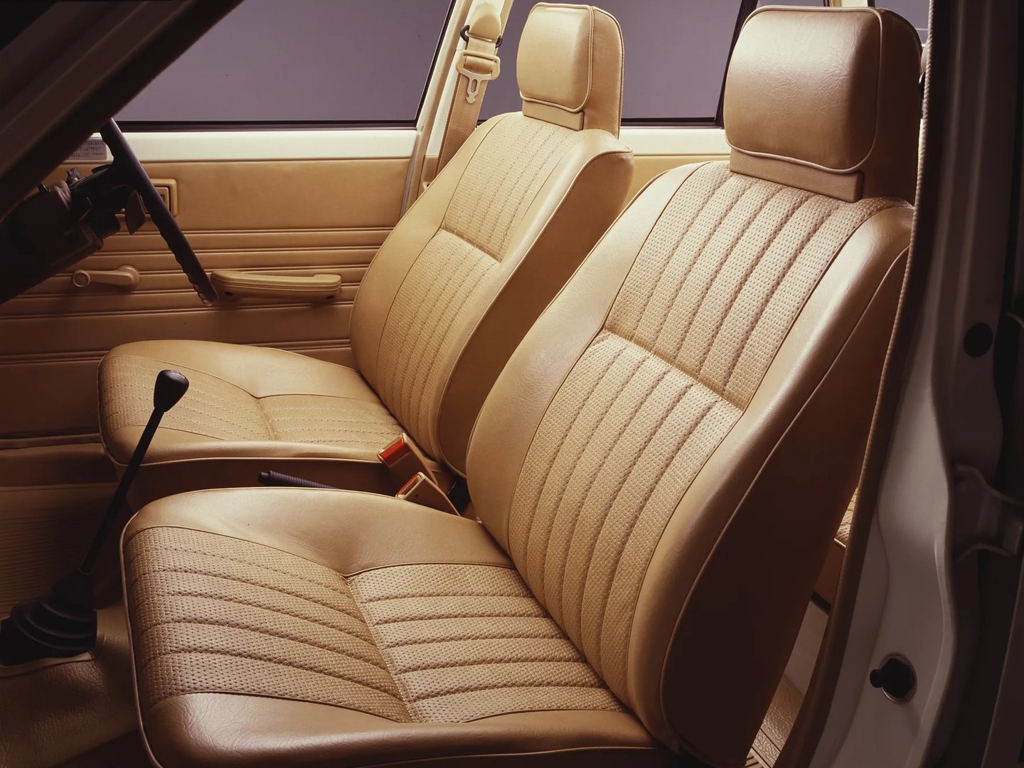 Nissan_Pulsar_1_generation__Estate_5-door__9.jpg