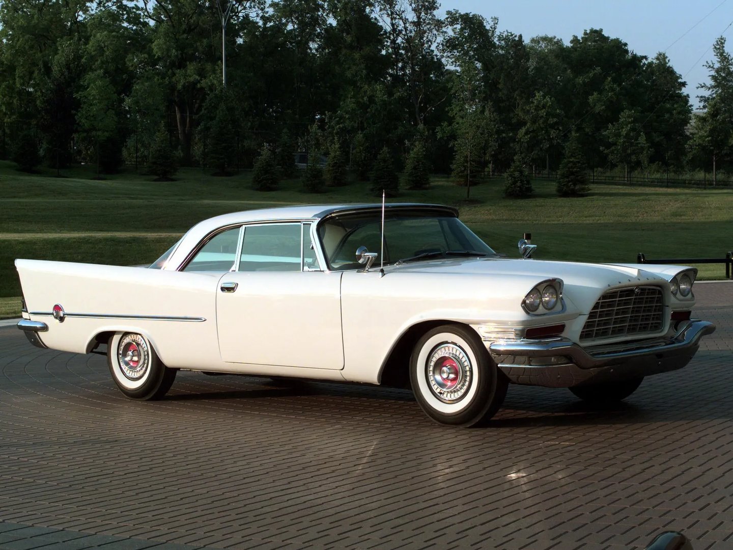 Chrysler_300_Letter_Series_3_generation__Coupe_Hardtop__1.jpg