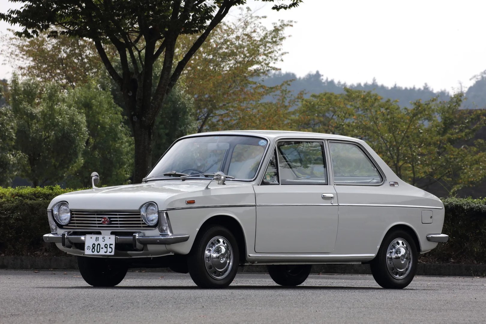 Subaru_1000_1_generation__Sedan_2-doors__1.jpg