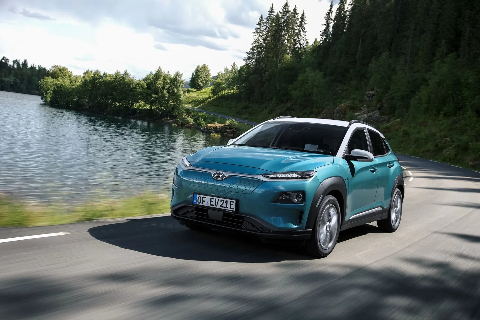 Hyundai_Kona_EV_1_generation__SUV_5-doors__1.jpg