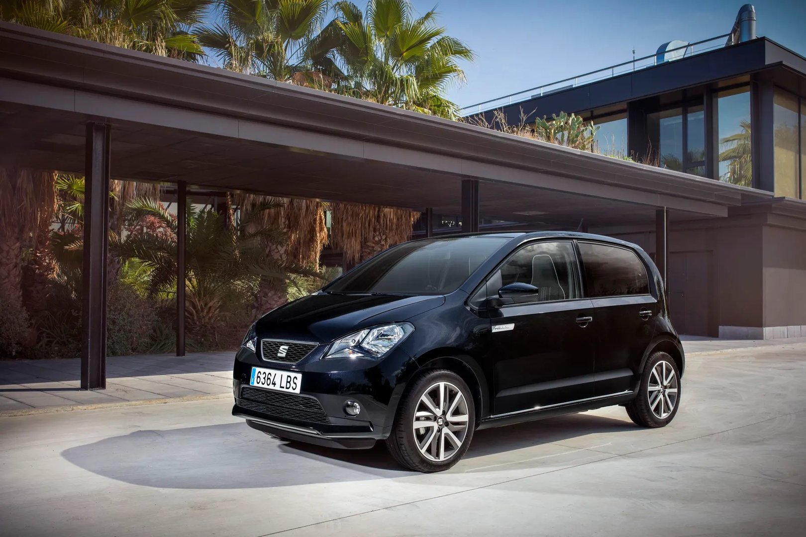 SEAT_Mii_1_generation_restyling_1__Mini_5-doors__3.jpg