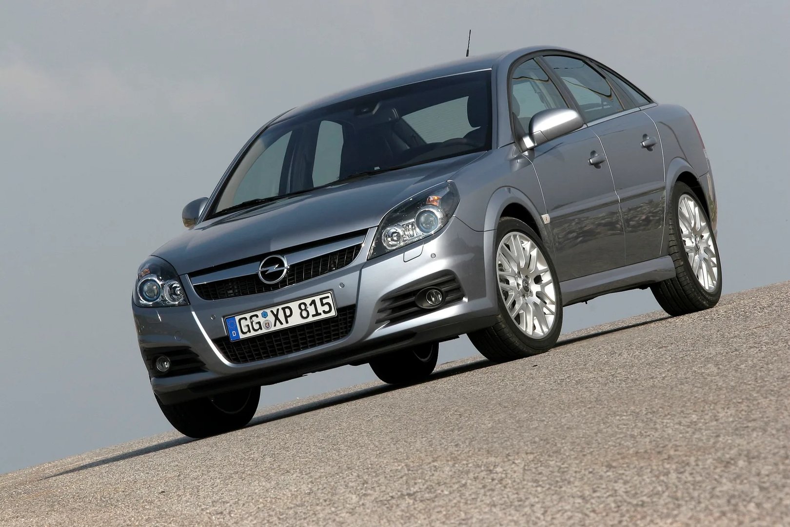 Opel Vectra 3 generation, restyling  Liftback