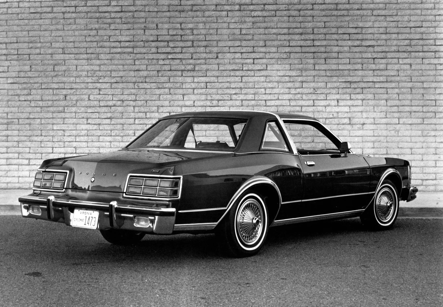 Dodge_Diplomat_1_generation__Coupe__1.jpg