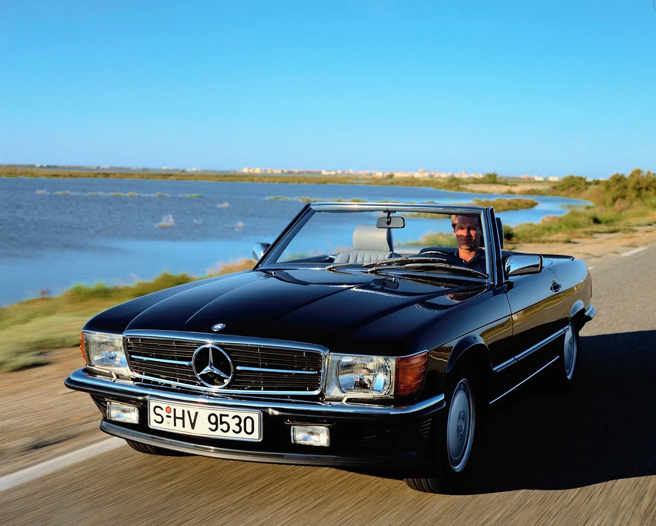 Mercedes_SL-Class_3_generation__Roadster__1.jpg