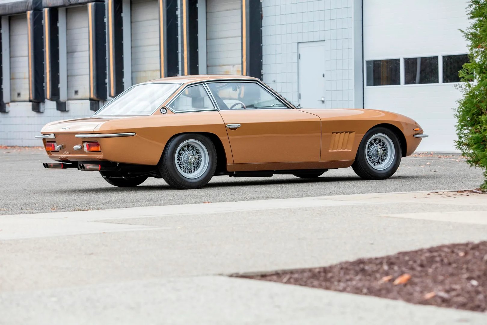 Lamborghini_Islero_1_generation__Coupe__3.jpg