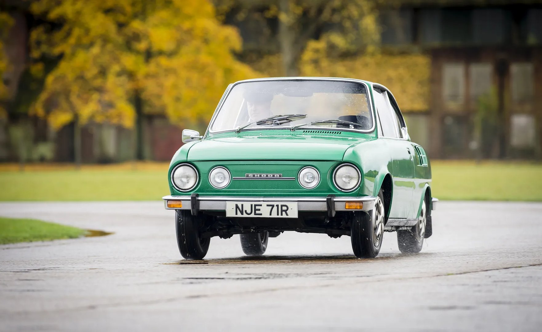 Skoda_100_Series_2_generation__Hatchback_3-door__1.jpg