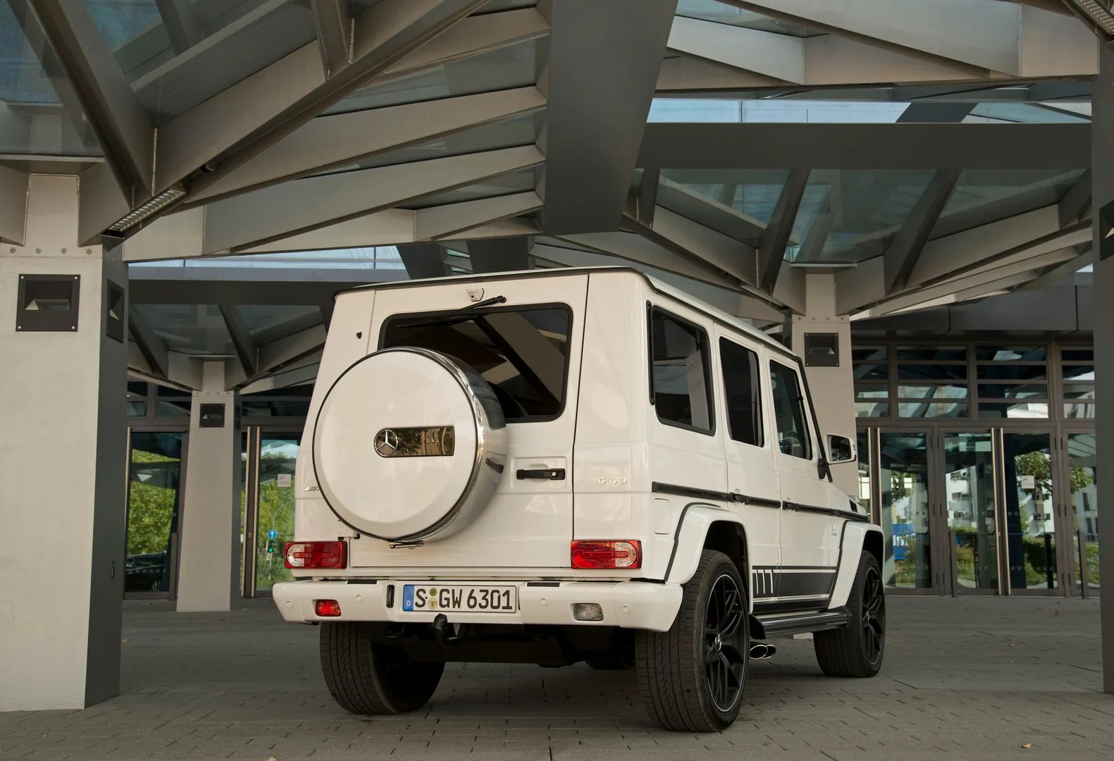 Mercedes_G-Class_AMG_1_generation_restyling_3__SUV_5-doors__8.jpg
