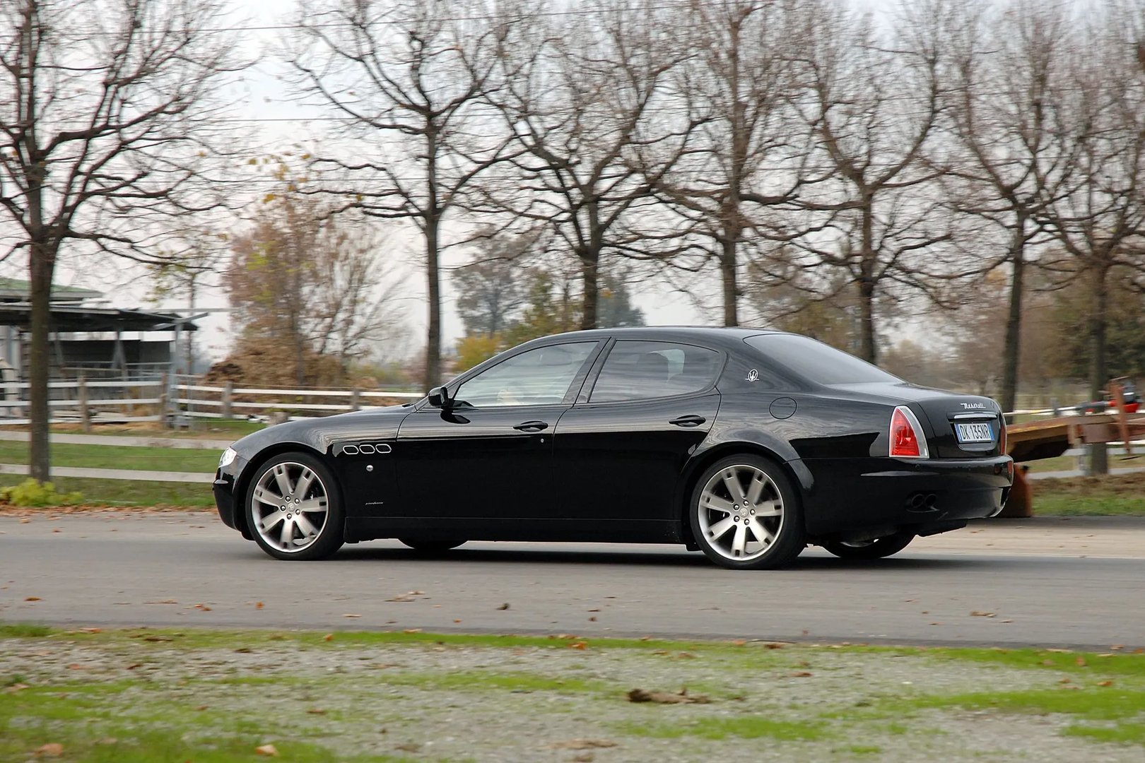 Maserati_Quattroporte_5_generation__Sedan__2.jpg