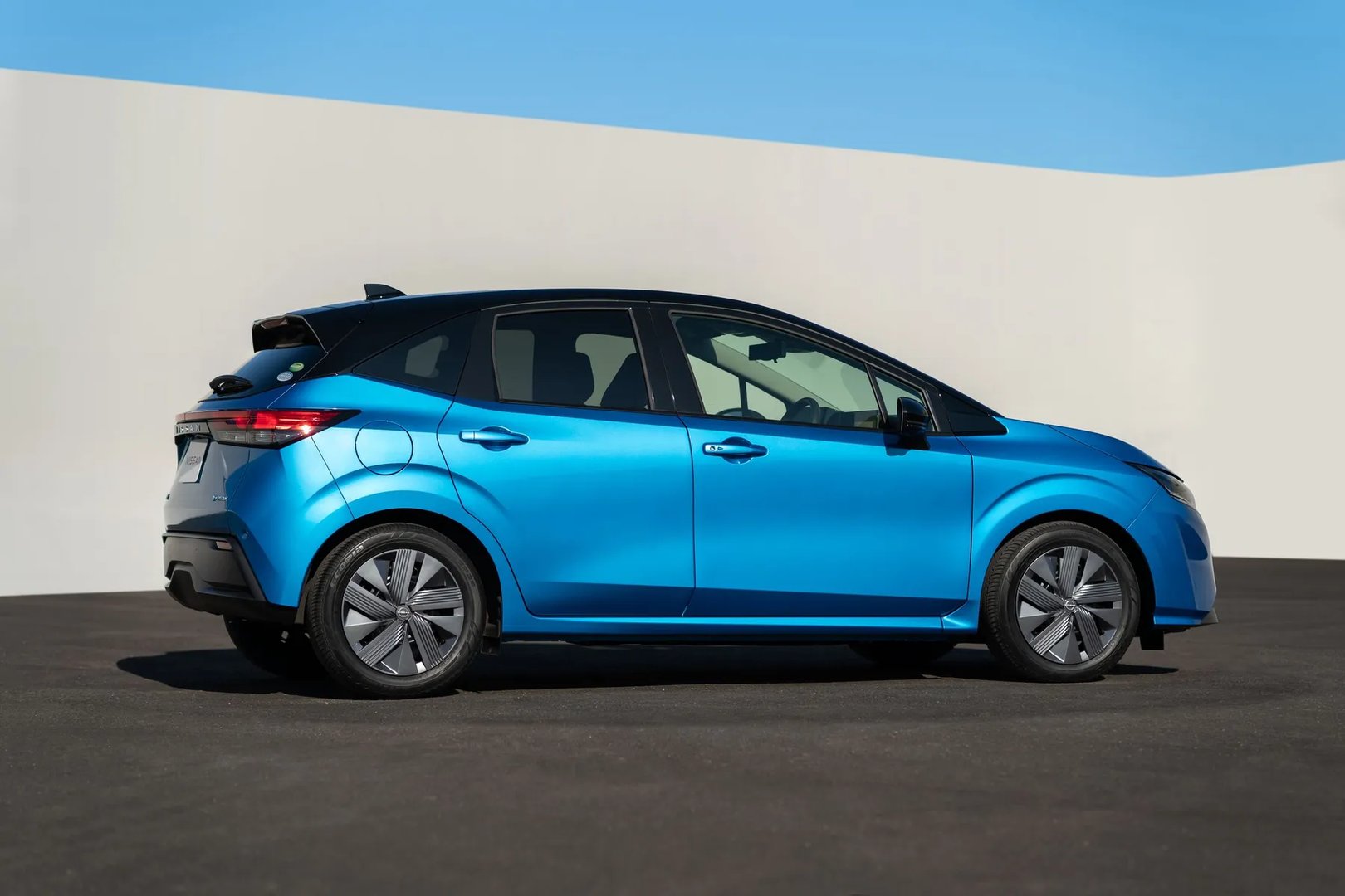 Nissan_Note_2_generation_restyling__Hatchback_5-door__13.jpg