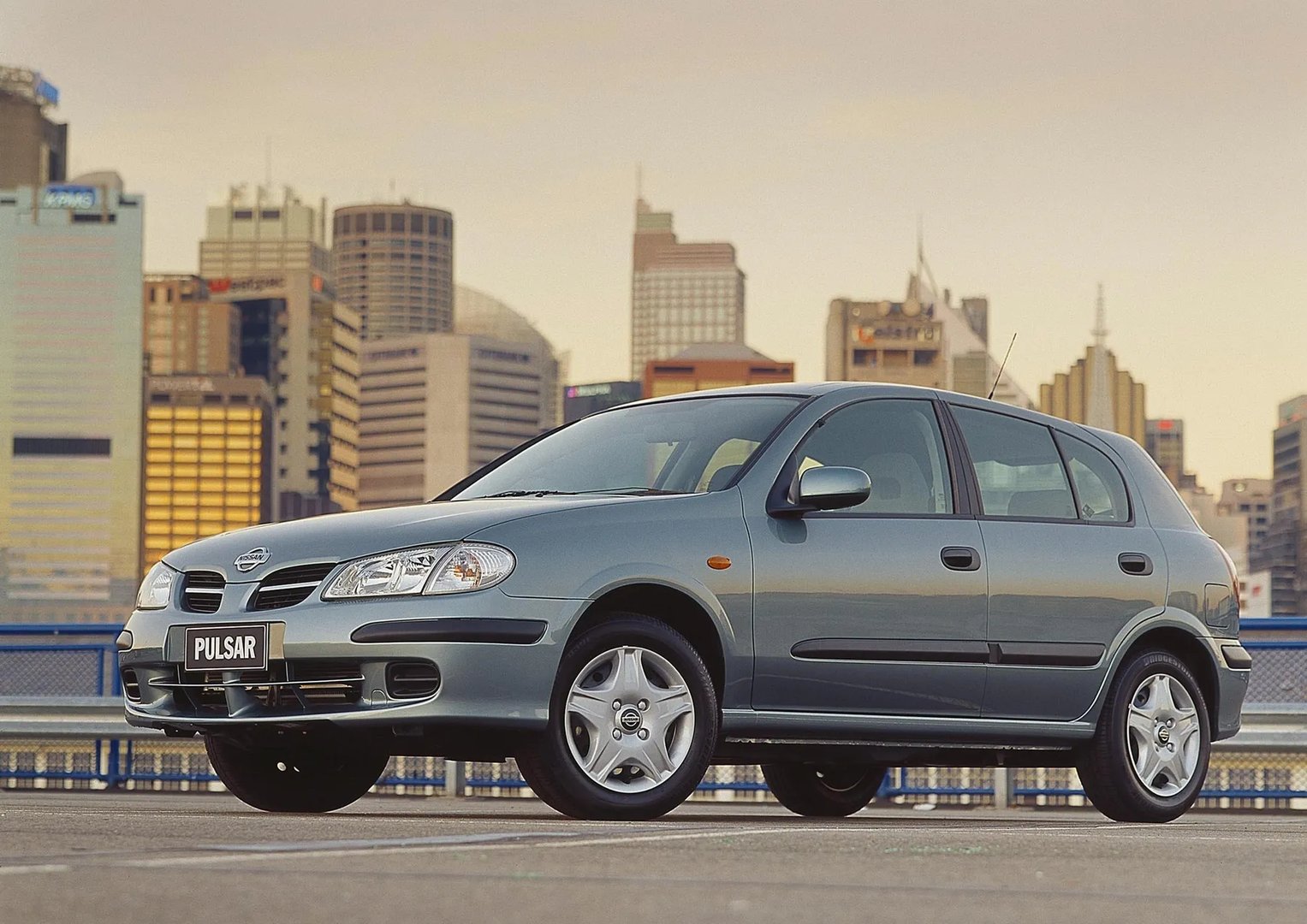 Nissan_Pulsar_5_generation__Hatchback_5-door__1.jpg
