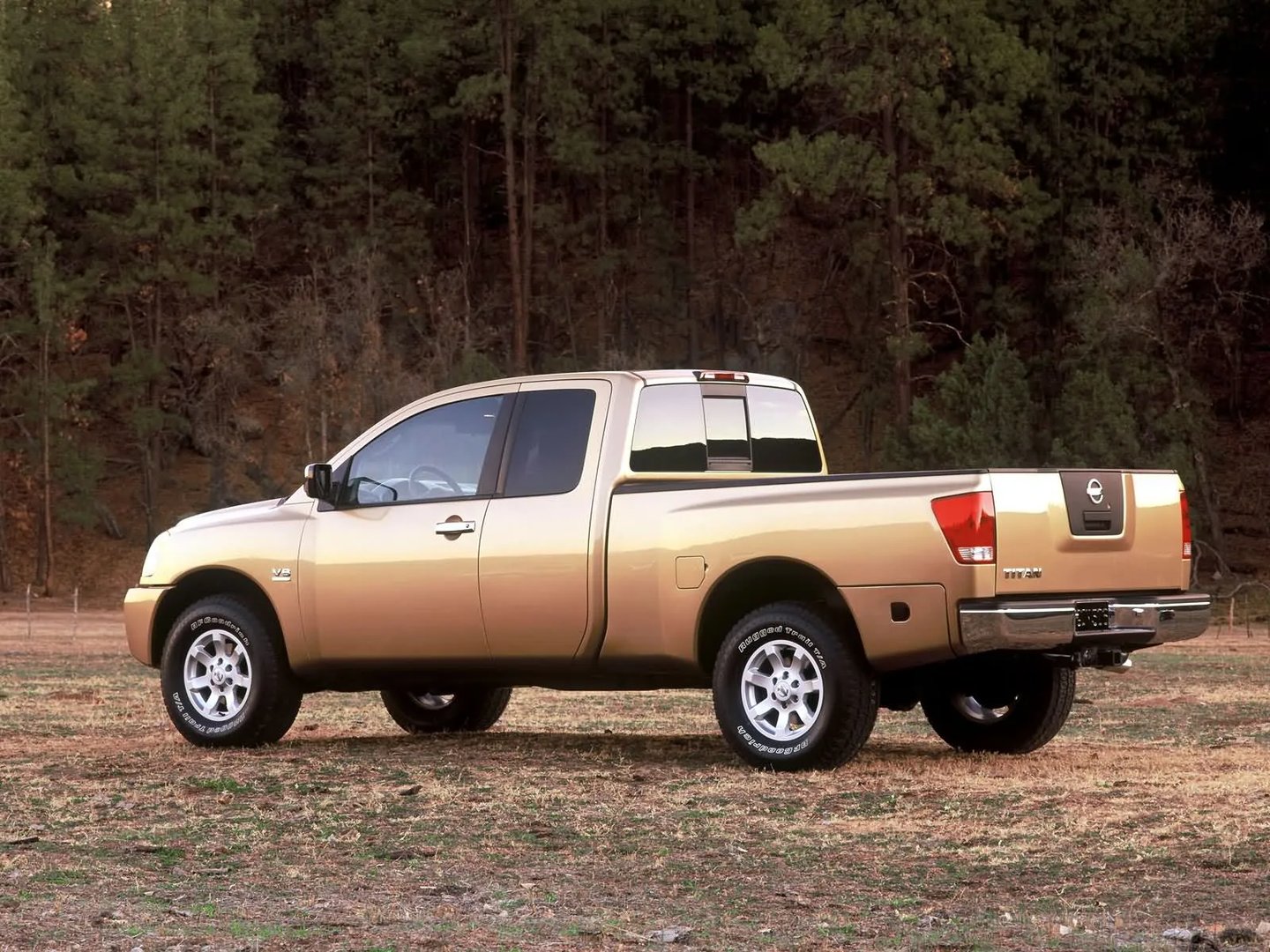 Nissan_Titan_1_generation__Pickup_1.5-cab__1.jpg