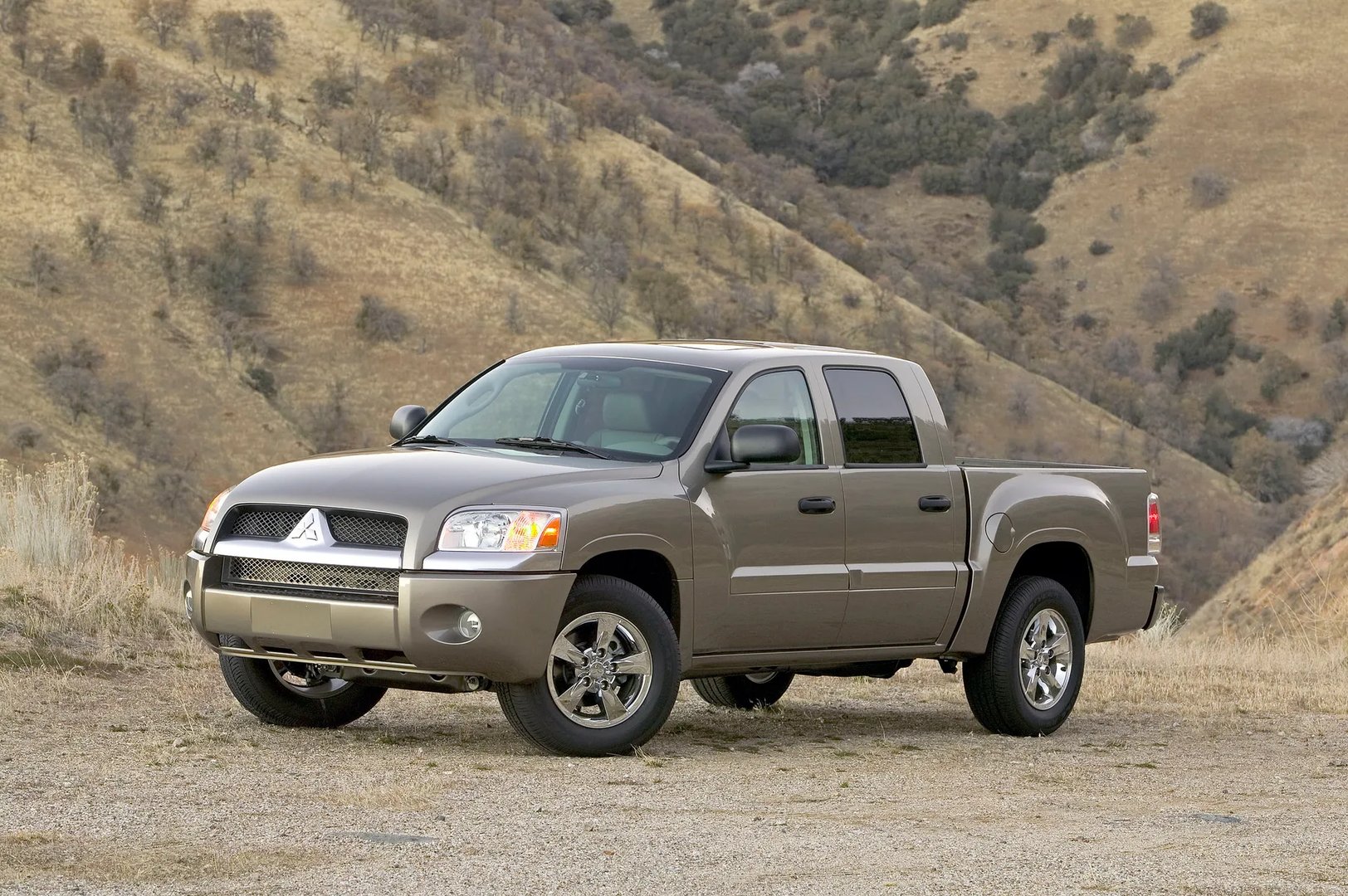 Mitsubishi Raider 1 generation  Pickup double-cab