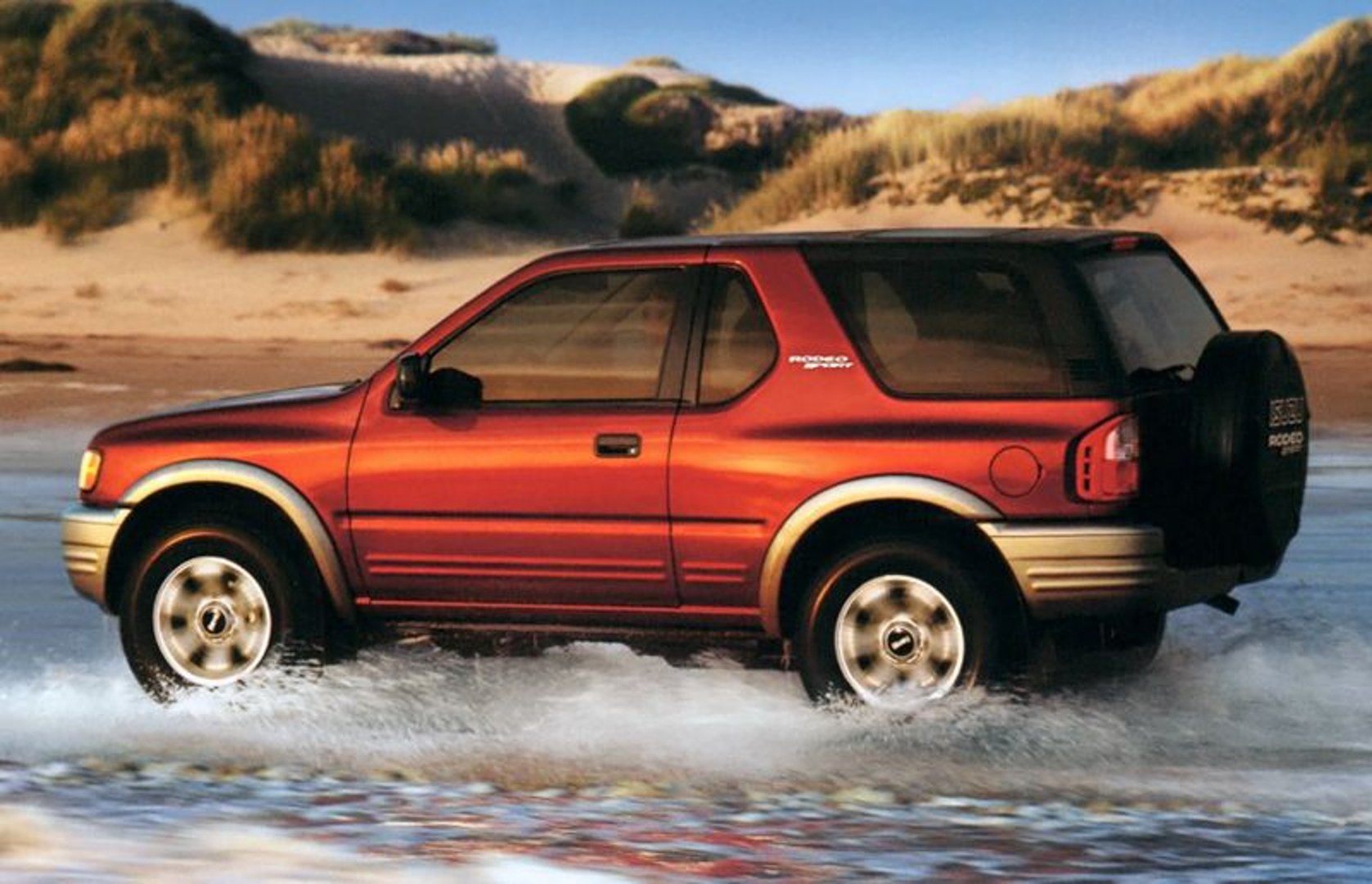isuzu_Rodeo_2_generation__SUV_cabriolet__1.jpg
