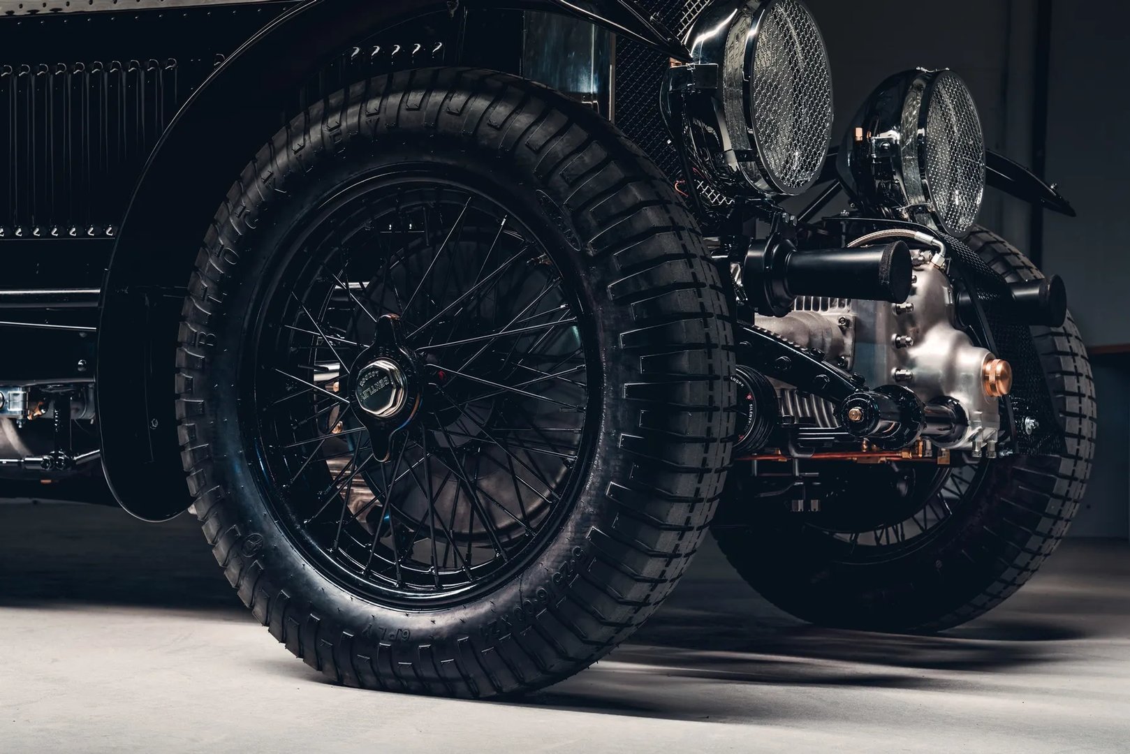Bentley_Blower_Continuation_Series_1_generation__Cabrio__7.jpg