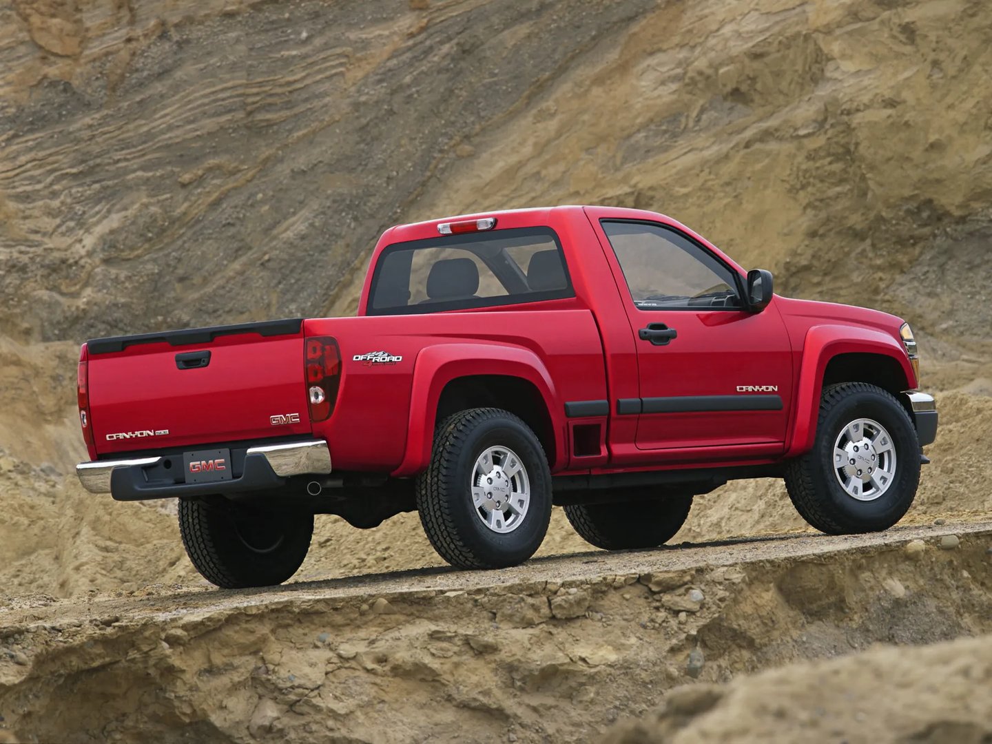 GMC_Canyon_1_generation__Pickup_single-cab__1.jpg