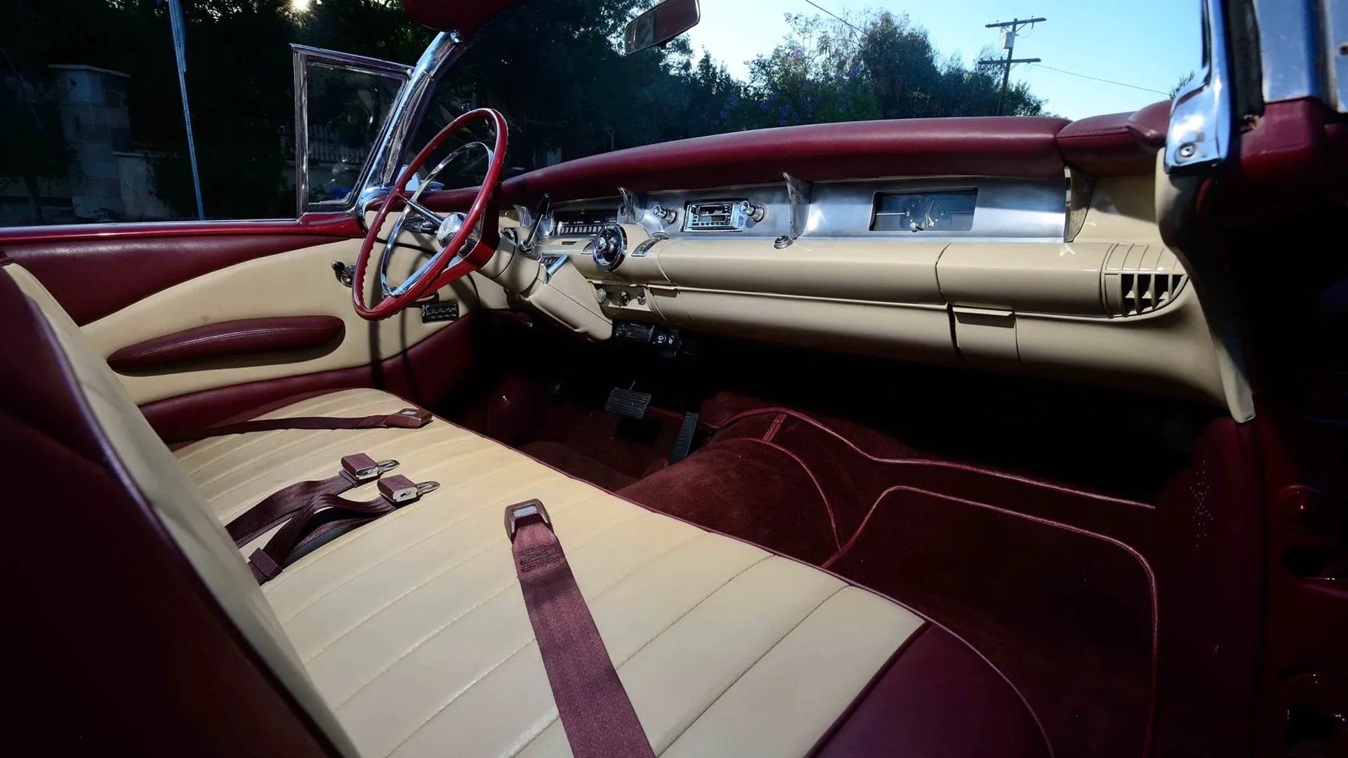 Buick_Century_2_generation__Cabrio__12.jpg