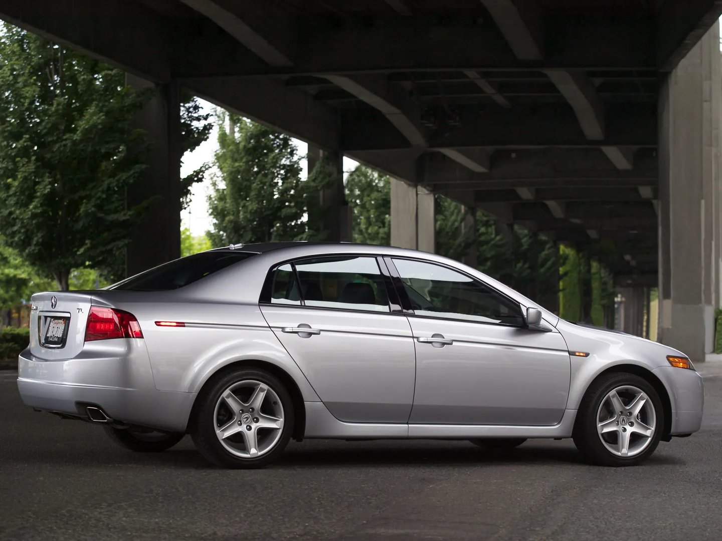 Acura_TL_3_generation__Sedan__7.jpg
