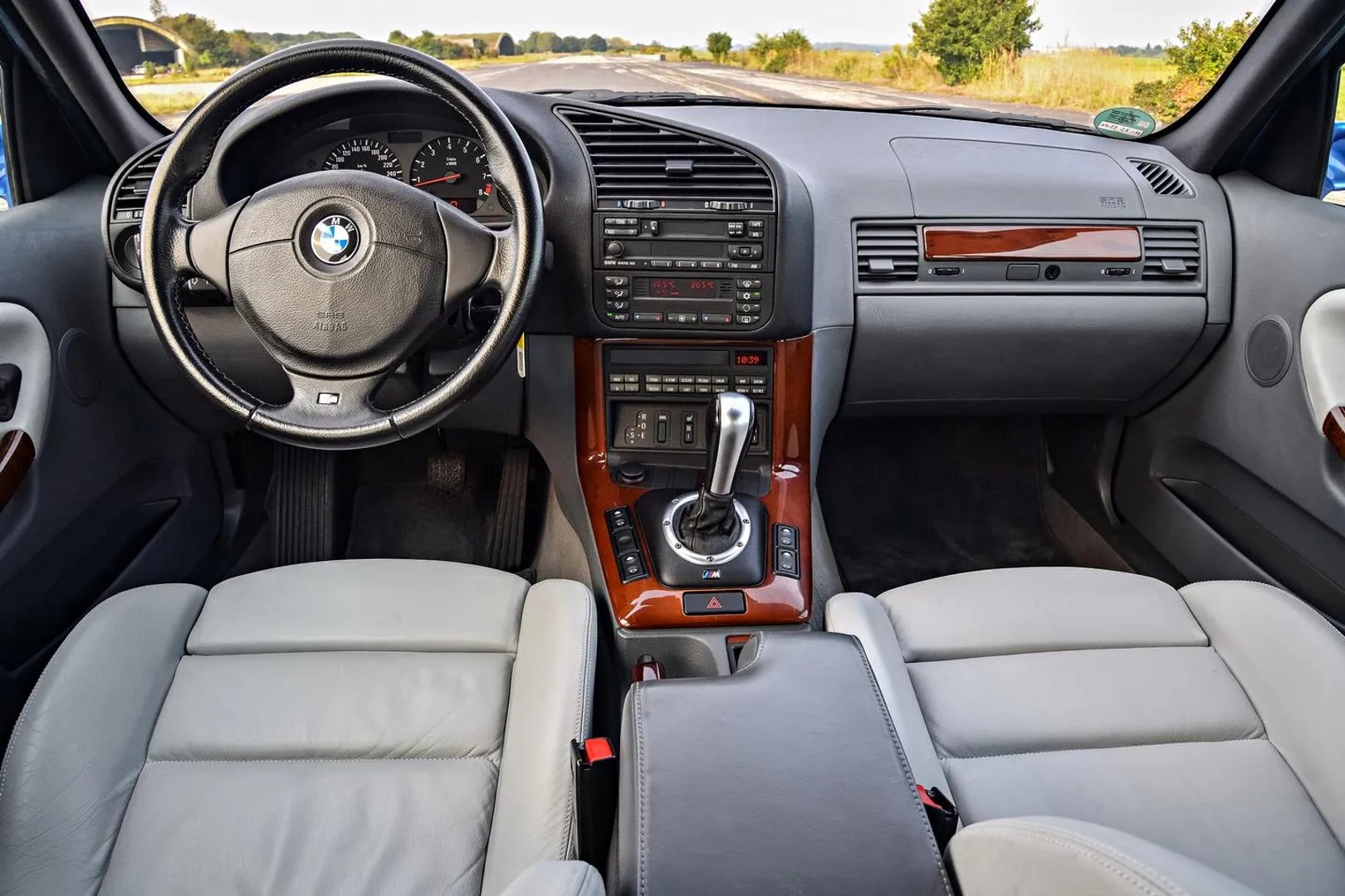 BMW_M3_2_generation__Sedan__4.jpg