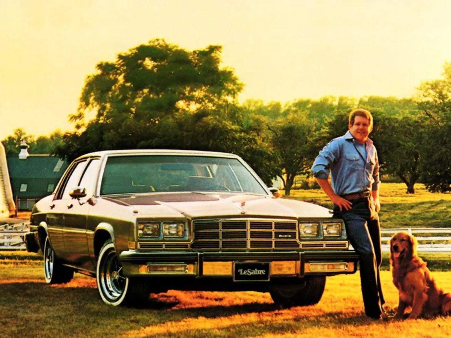 Buick_LeSabre_5_generation__Sedan__4.jpg