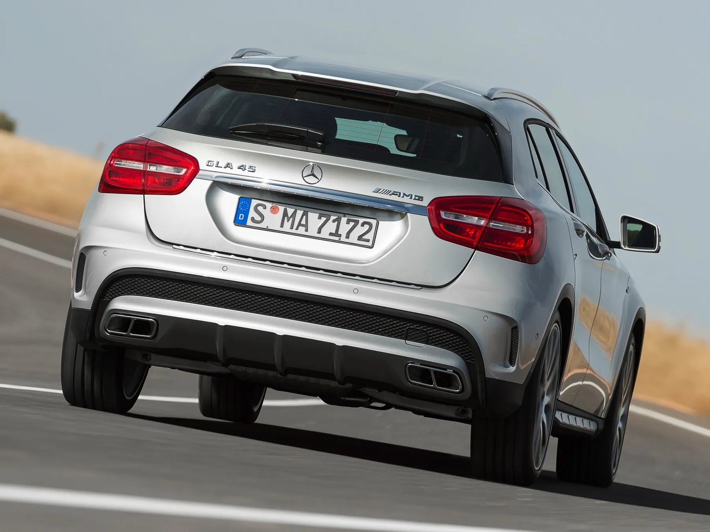 Mercedes_GLA_AMG_1_generation__SUV_5-doors__7.jpg