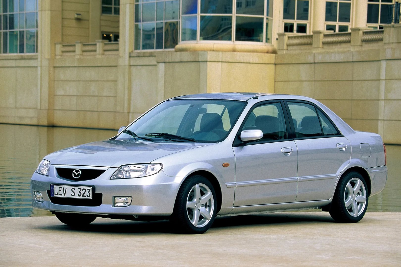 Mazda_323_Lantis_6_generation_restyling__Sedan__3.jpg