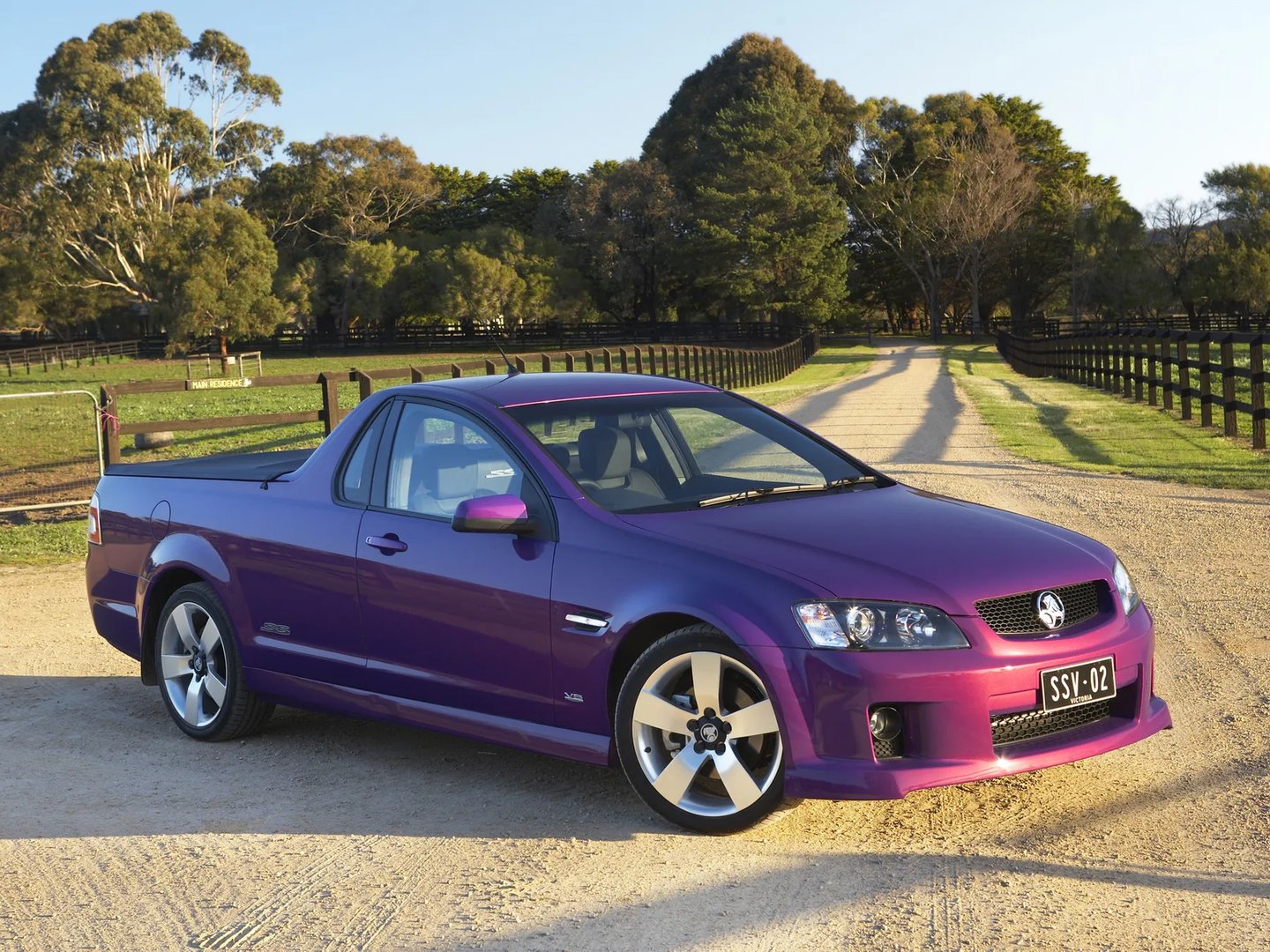 Holden_UTE_4_generation__Pickup_single-cab__3.jpg
