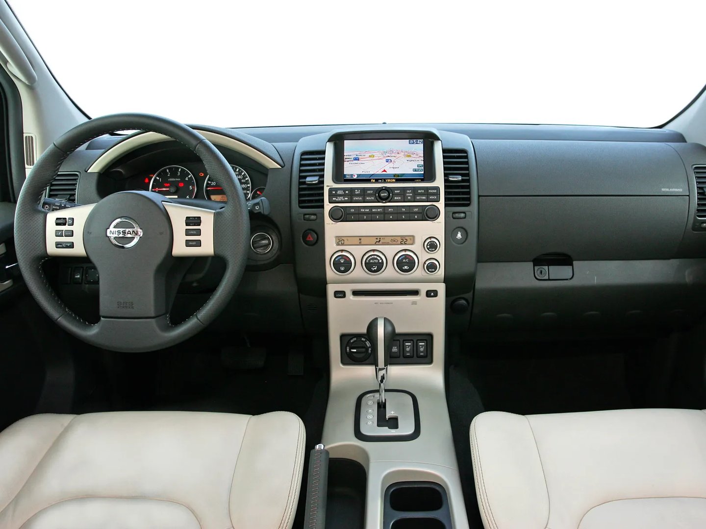 Nissan_Pathfinder_3_generation__SUV_5-doors__13.jpg