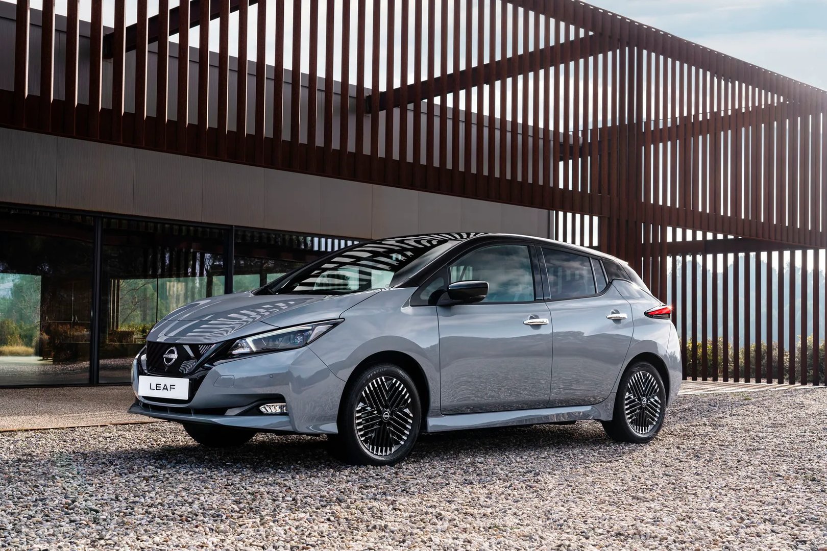 2 generation, restyling 