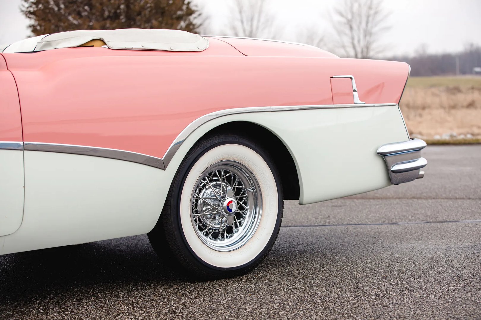 Buick_Roadmaster_6_generation__Cabrio__12.jpg
