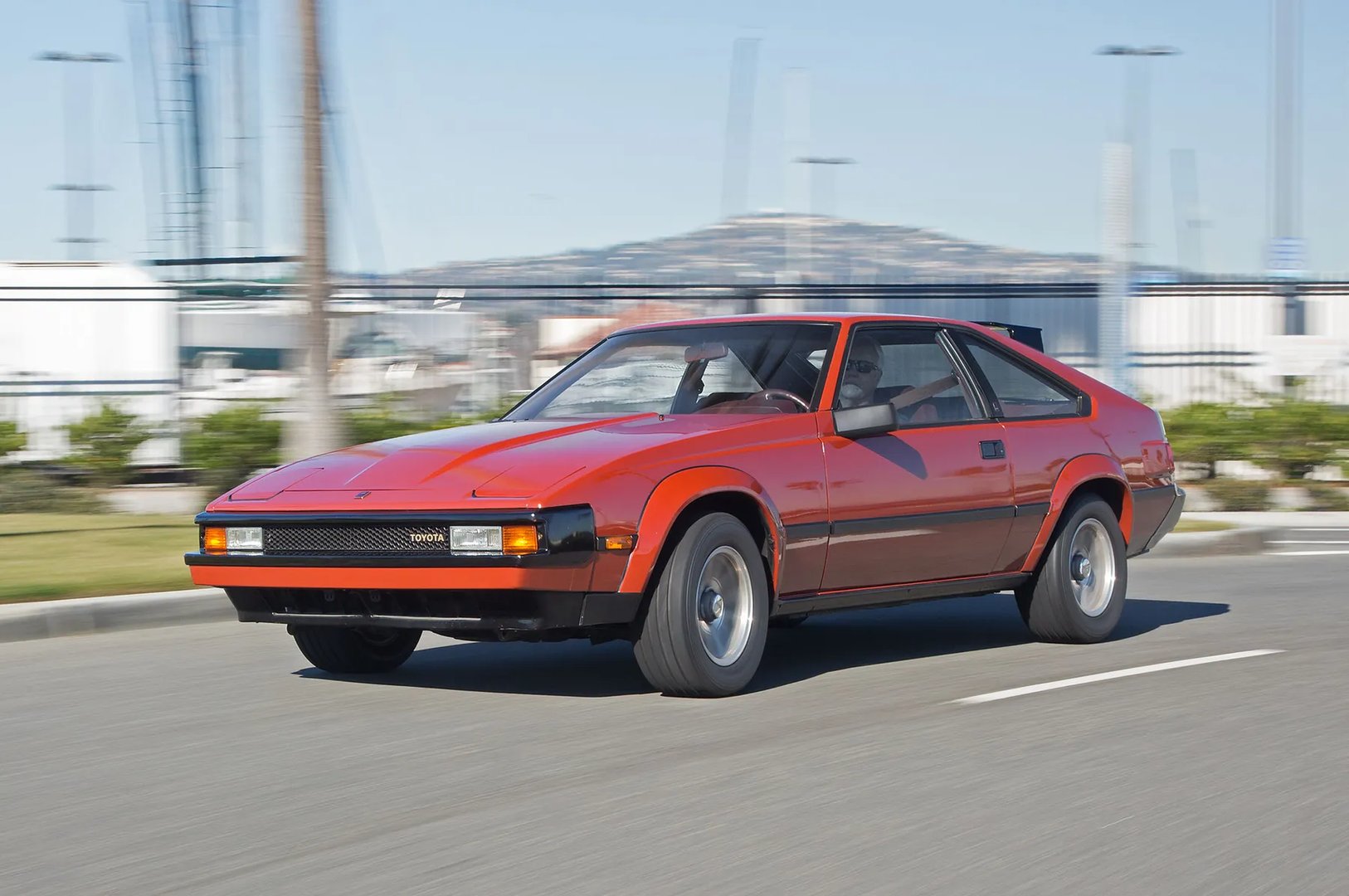 Toyota_Supra_2_generation__Coupe__8.jpg