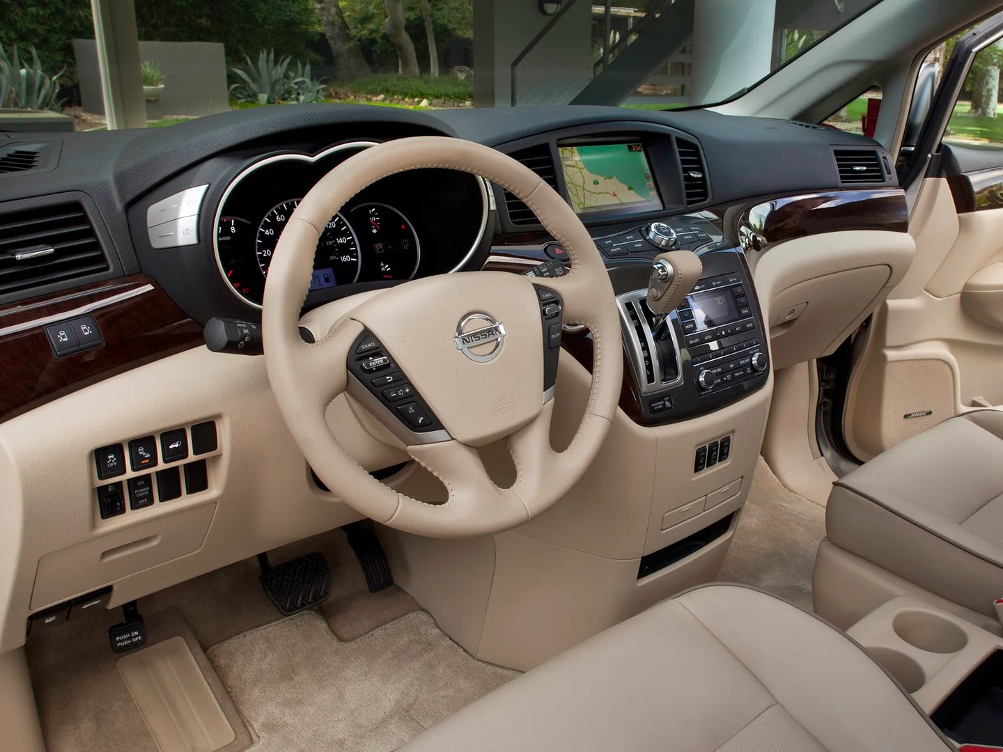 Nissan_Quest_4_generation__Minivan__8.jpg