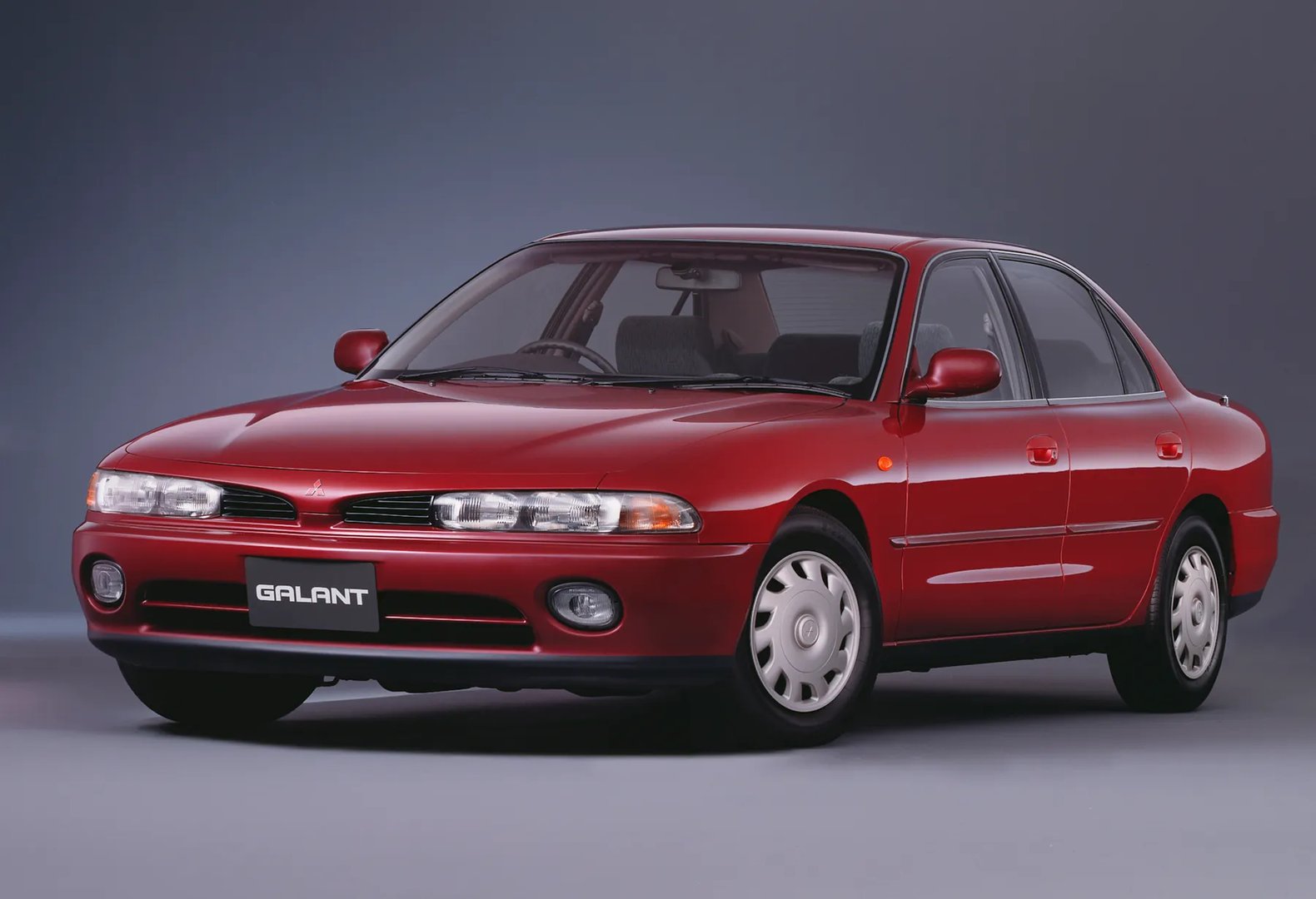 Mitsubishi_Galant_7_generation__Sedan__2.jpg