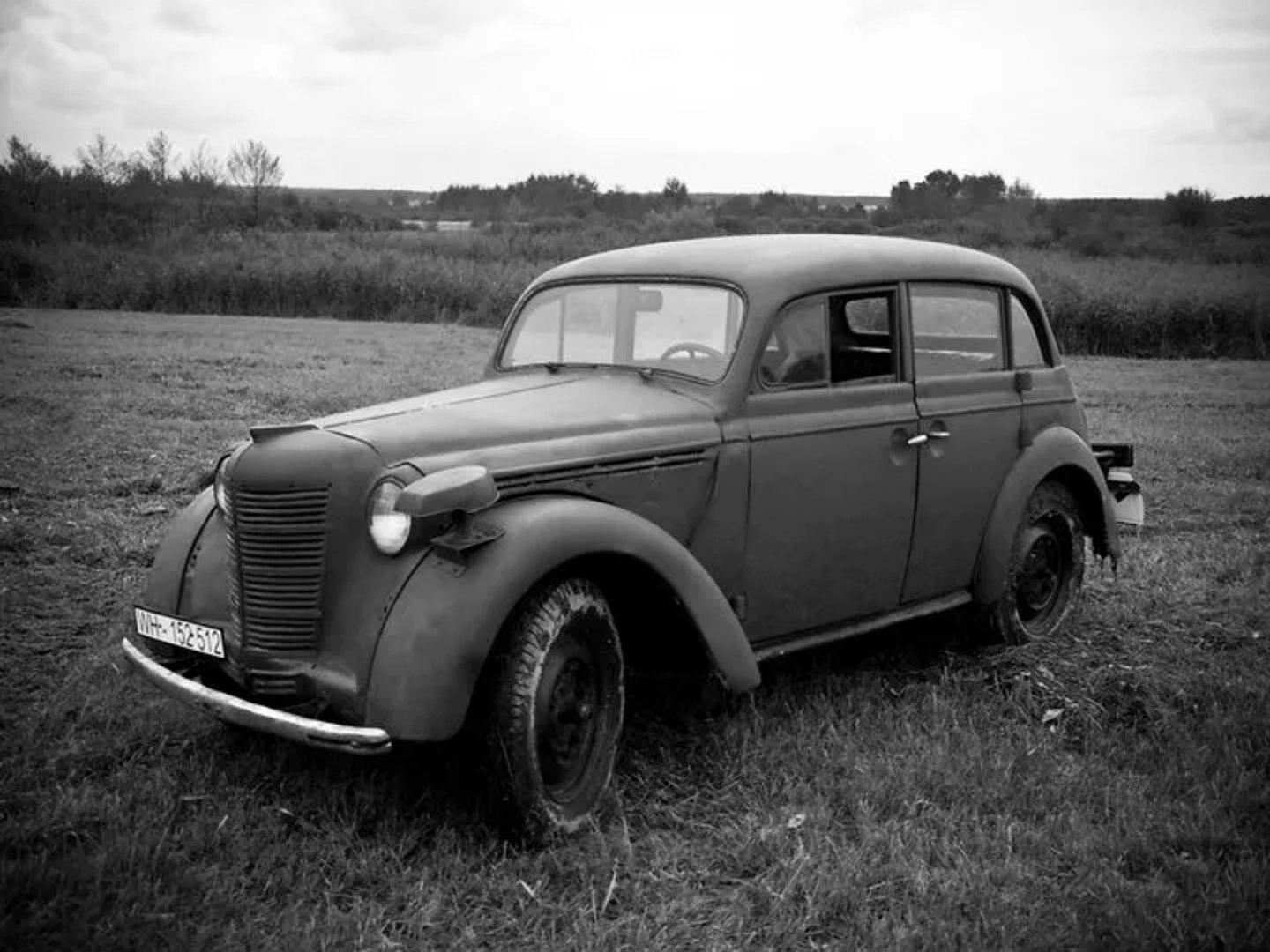 Opel_Olympia_2_generation__Sedan__2.jpg