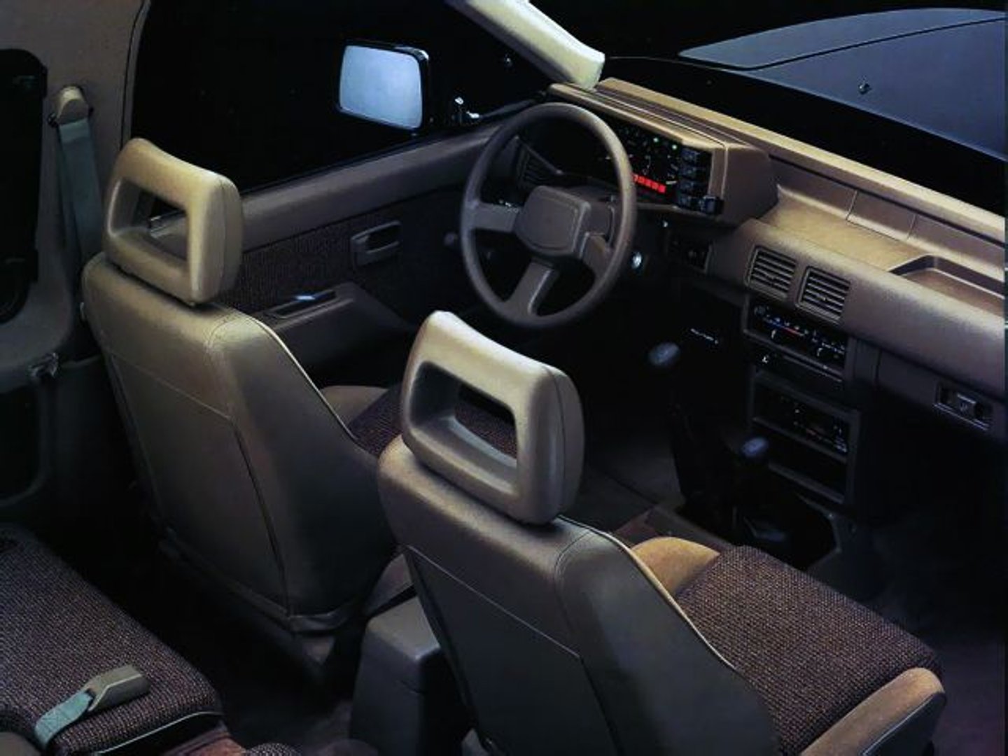 isuzu_KB_2_generation__Pickup_1.5-cab__3.jpg