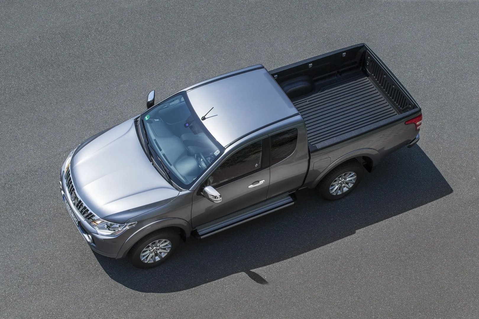 Mitsubishi_L200_5_generation__Pickup_1.5-cab__4.jpg