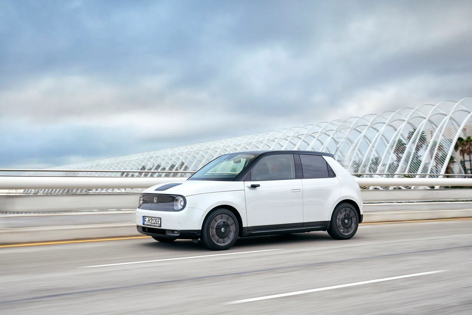 Honda_e_1_generation__Mini_5-doors__6.jpg