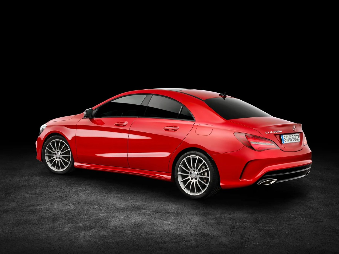 Mercedes_CLA_1_generation_restyling__Sedan__1.jpg