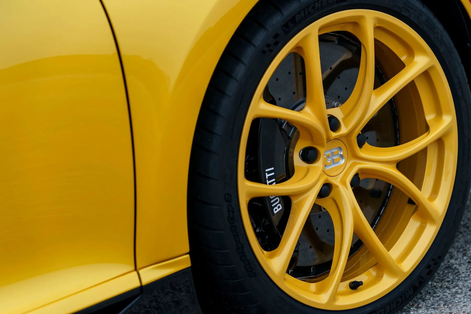 Bugatti_Chiron_1_generation__Coupe__5.jpg
