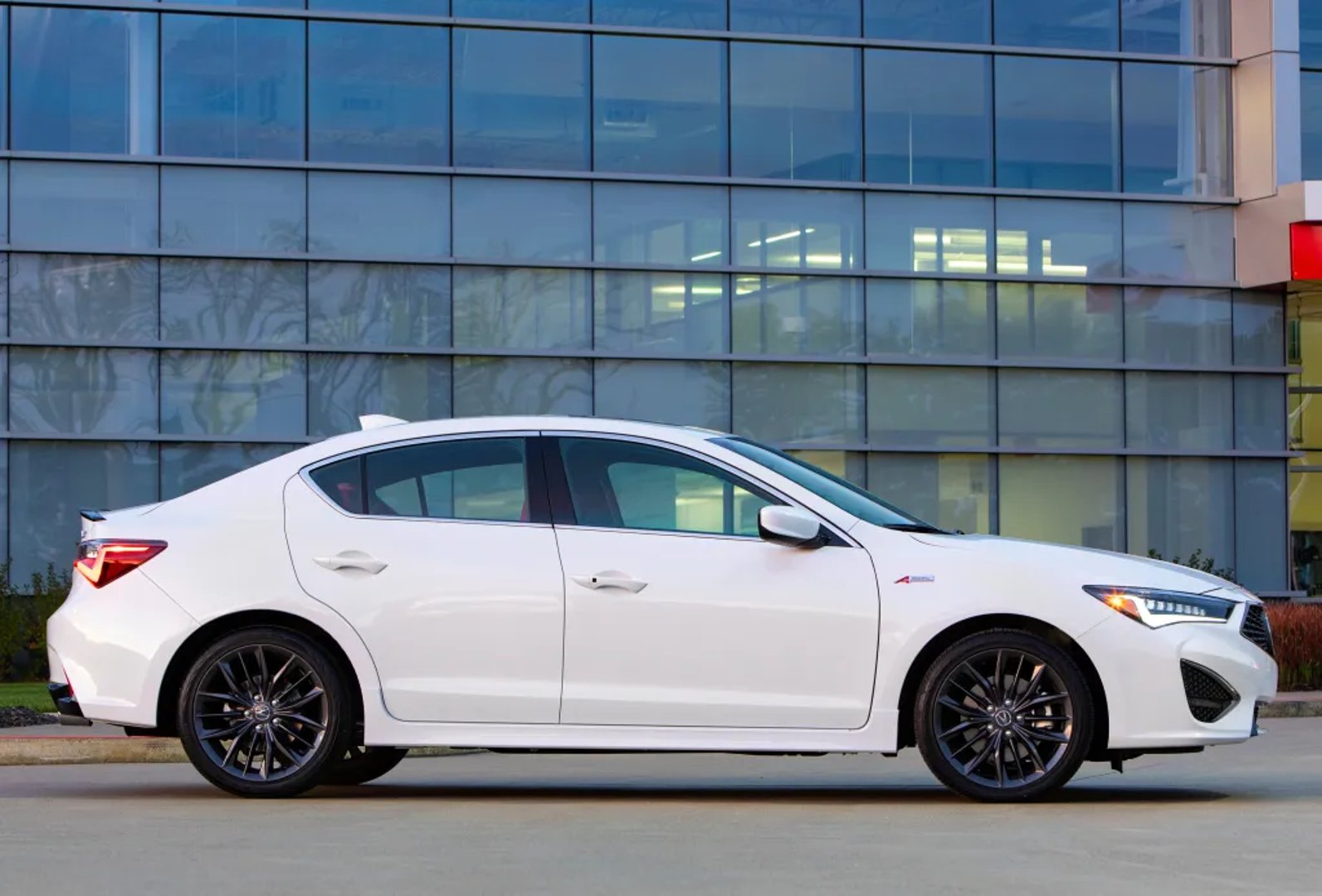Acura_ILX_1_generation_restyling_2__Sedan__2.jpg