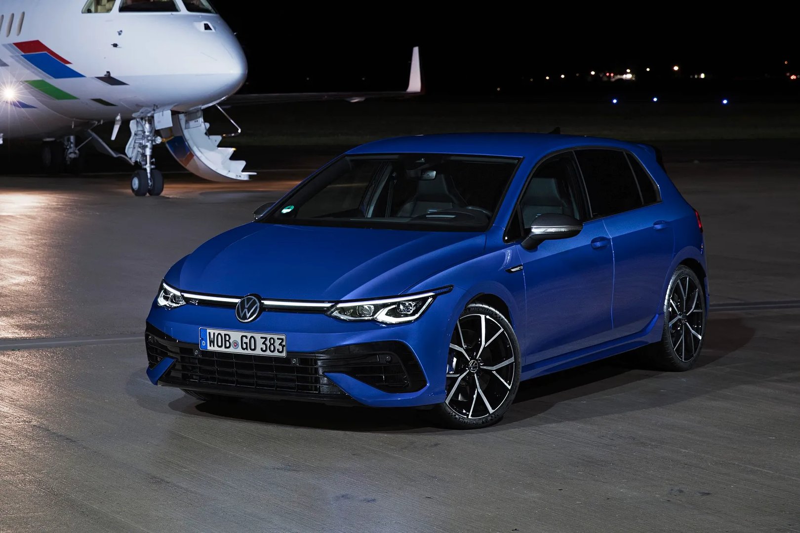—  Hatchback 5-door