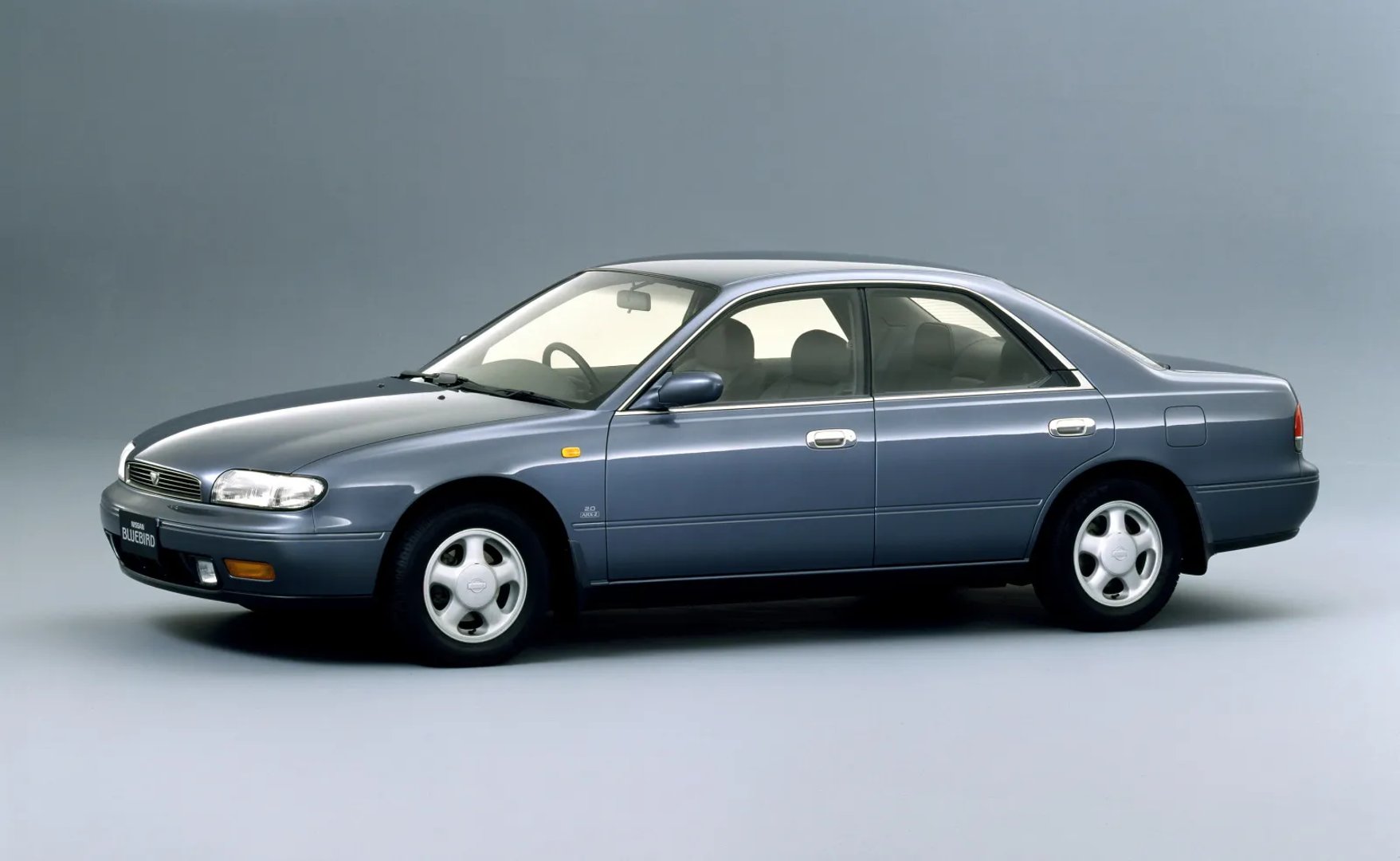 Nissan Bluebird 9 generation  Sedan