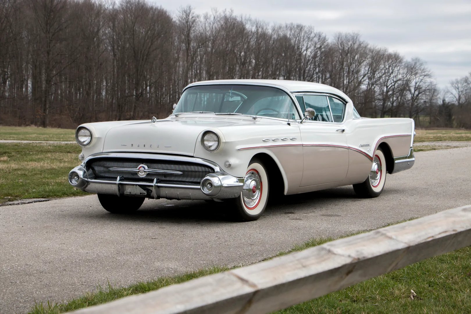 Buick Roadmaster 7 generation  Coupe